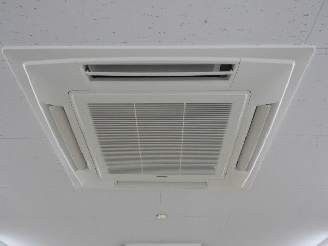 エアコン